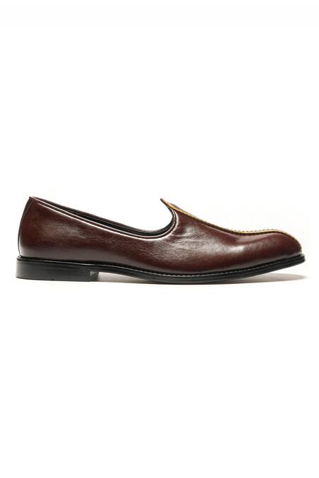 Nidhi Bhandari_Brown Napa Leather Mojadi _Online_at_Aza_Fashions