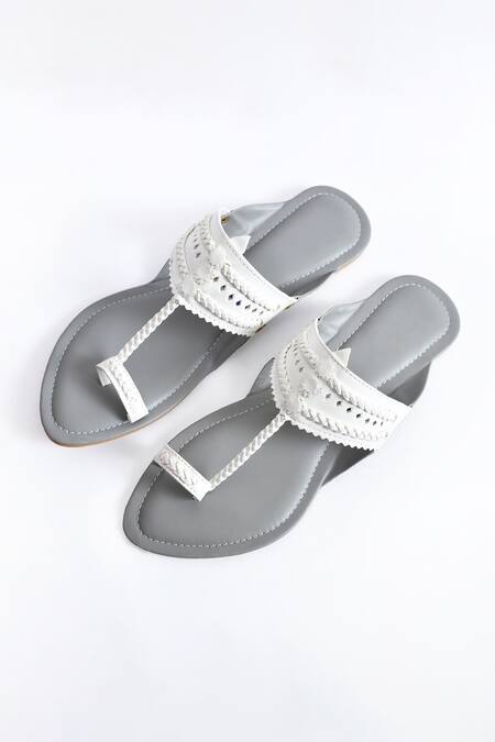 Buy White Gogo Leather Kolhapuri Sandals For Men by IraSoles