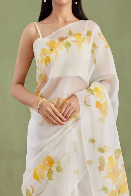 Shop Geroo Jaipur Off White Organza Floral Hand Painted Saree With Unstitched Blouse Piece Online at Aza Fashions Shop_Geroo Jaipur_Off White Organza Floral Hand Painted Saree With Unstitched Blouse Piece _Online_at_Aza_Fashions