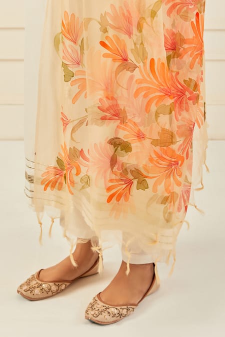 Geroo Jaipur Botanic Hand Painted Dupatta 