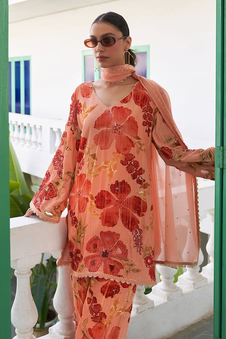 Varun Bahl Peach Crepe, Georgette, Lurex, Muslin Floral Print Short Kurta Trouser Set Online at Aza Fashions Varun Bahl_Peach Crepe, Georgette, Lurex, Muslin Floral Print Short Kurta Trouser Set _Online_at_Aza_Fashions