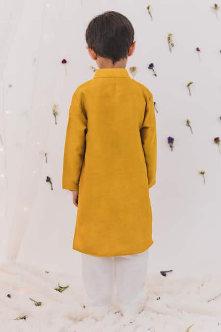 Chotibuti Chrysanthemum Embroidered Kurta With Pant 