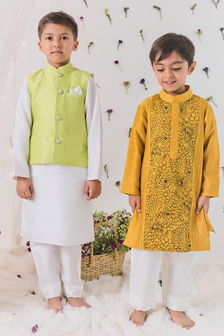 Buy_Chotibuti_Yellow Silk, Organza Embroidery Chrysanthemum Kurta With Pant _Online_at_Aza_Fashions