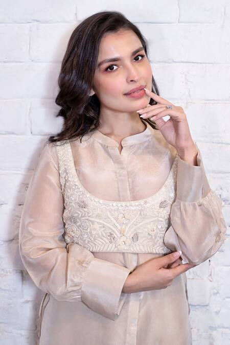 Vasavi Shah_Ivory Silk, Tissue Sequins, Embroidery Collared, Shawl Shirt Kurta And Pant Set _at_Aza_Fashions