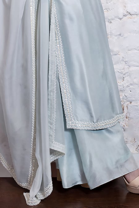 Shop Vasavi Shah Blue , Organza Sequins, Embroidery Round Neck Floral Kurta Pant Set Online at Aza Fashions Shop_Vasavi Shah_Blue , Organza Sequins, Embroidery Round Neck Floral Kurta Pant Set _Online_at_Aza_Fashions