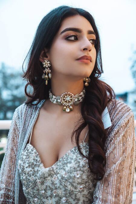 Earrings To Wear With Lehenga 2024 | favors.com