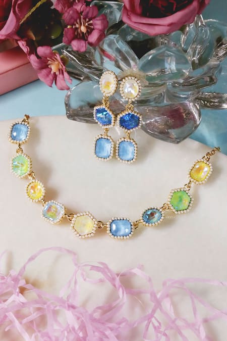 Ishhaara Geometric Shape Stone Embellished Earrings 