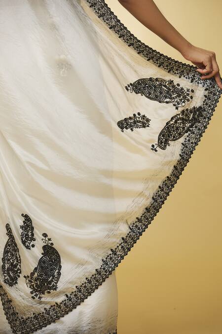 Punit Balana Ivory Chanderi Silk, Organza Embroidery, Resham Bordered Saree With Blouse at Aza Fashions Punit Balana_Ivory Chanderi Silk, Organza Embroidery, Resham Bordered Saree With Blouse _at_Aza_Fashions