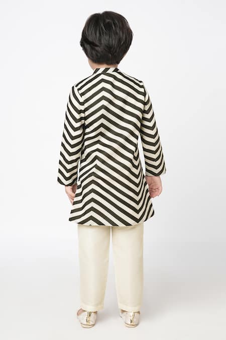 Shop Lil Drama Black Polyester, Muslin Embroidery Chevron Print Kurta With Pant at Aza Fashions Shop_Lil Drama_Black Polyester, Muslin Embroidery Chevron Print Kurta With Pant _at_Aza_Fashions
