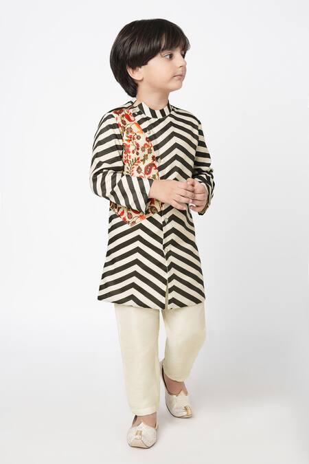 Buy Lil Drama Black Polyester, Muslin Embroidery Chevron Print Kurta With Pant Online at Aza Fashions Buy_Lil Drama_Black Polyester, Muslin Embroidery Chevron Print Kurta With Pant _Online_at_Aza_Fashions