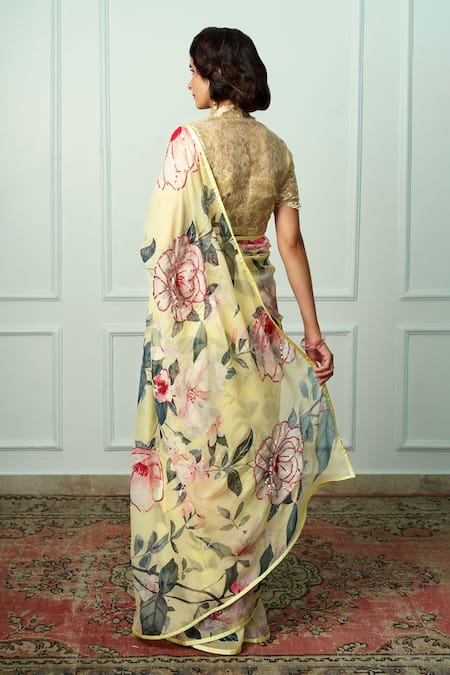 Atelier Shikaarbagh Uttara Floral Pattern Saree With Unstitched Blouse Piece 