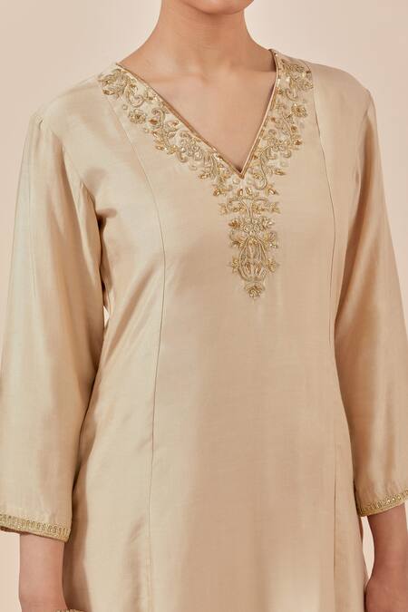 Ikshita Choudhary_Beige Chanderi Silk, Tissue Embroidery V-neck A-line Kurta Pant Set_at_Aza_Fashions