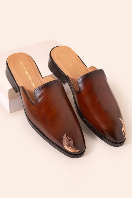 Amrit Dawani Leather Bird Embossed Mules Shoes 