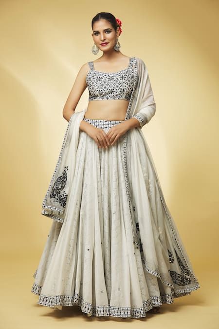 Bollywood Actress Malaika Arora Wear Designer White Wedding lehenga with  Embroidered full Sleeves Top made to order -