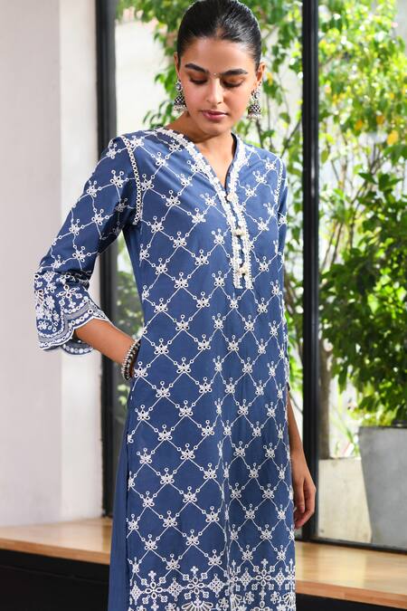 Buy_Mulmul_Blue 100% Pure Mulmul Embroidery Eyelet V Neck Perth Jaal Kurta Set _Online_at_Aza_Fashions
