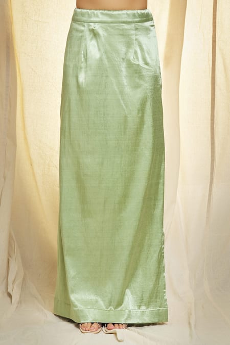 Vivek Patel_Green Tulle, Silk Pearls, Beads V-neck Embroidered Saree And Blouse Set _at_Aza_Fashions