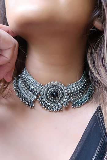 Vaidaan Dui Rashk Choker
