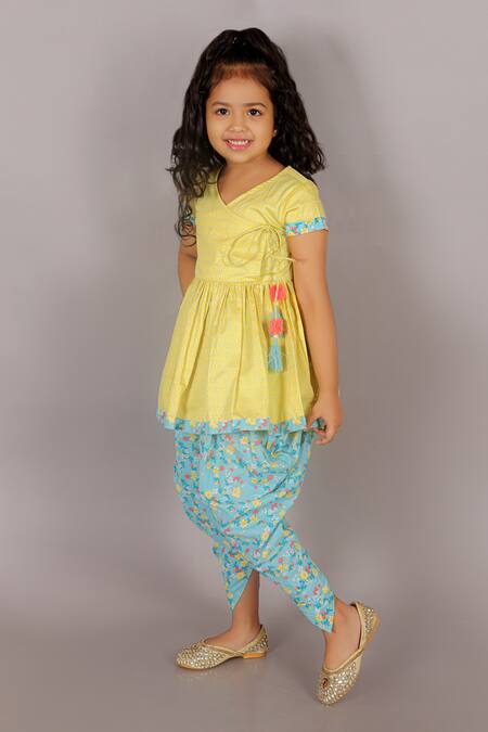 Lil Drama Yellow Cotton Tassels Folklore Printed Kurta And Dhoti Pant Set Online at Aza Fashions Lil Drama_Yellow Cotton Tassels Folklore Printed Kurta And Dhoti Pant Set _Online_at_Aza_Fashions