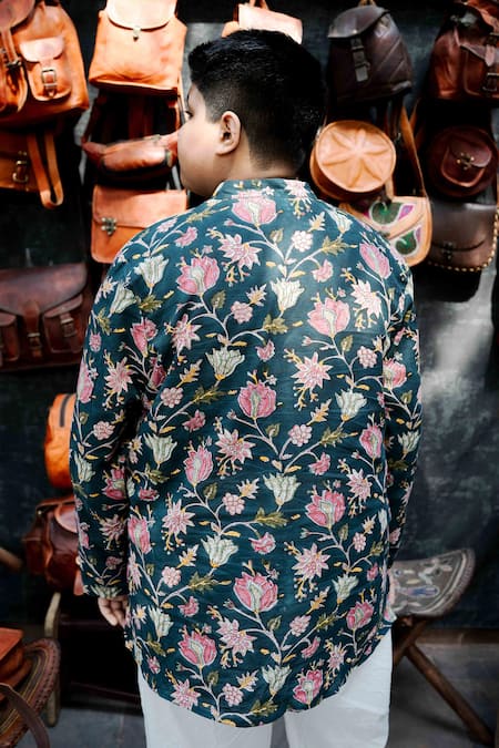 Shop Gulabo Jaipur Green Cotton Embroidery Sohan Floral Print Kurta And Pyjama Set at Aza Fashions Shop_Gulabo Jaipur_Green Cotton Embroidery Sohan Floral Print Kurta And Pyjama Set _at_Aza_Fashions