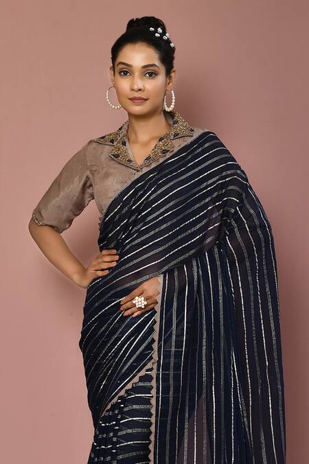 Nazaakat By Samara Singh Grey Georgette Weave, Lining Butter Crepe Stripe Lapel Print Saree With Blouse Online at Aza Fashions Nazaakat By Samara Singh_Grey Georgette Weave, Lining Butter Crepe Stripe Lapel Print Saree With Blouse_Online_at_Aza_Fashions