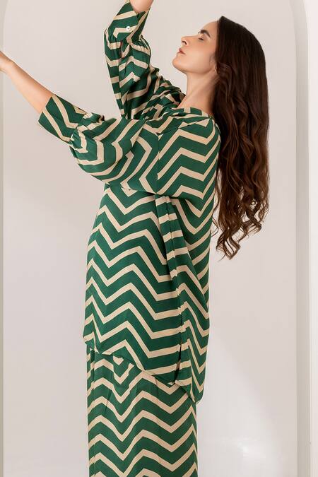 Shop_Kameez_Green Modal, Satin Boat Neck Selesnya Printed Kurta And Pant Set_Online_at_Aza_Fashions