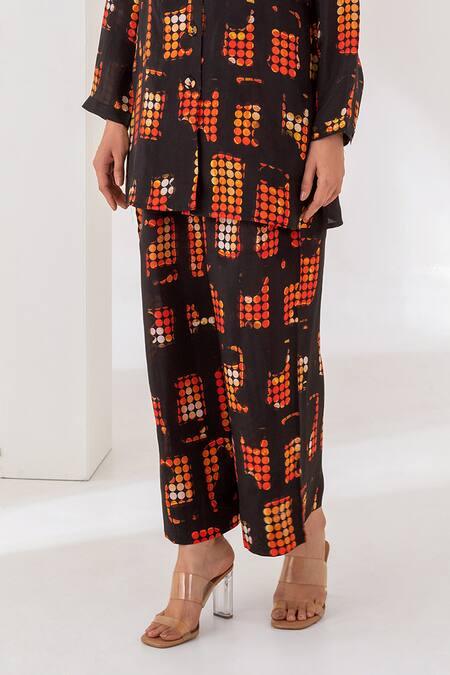 Kameez_Multi Color Silk Collared Night Illusion Printed Shirt And Pant Set _Online_at_Aza_Fashions