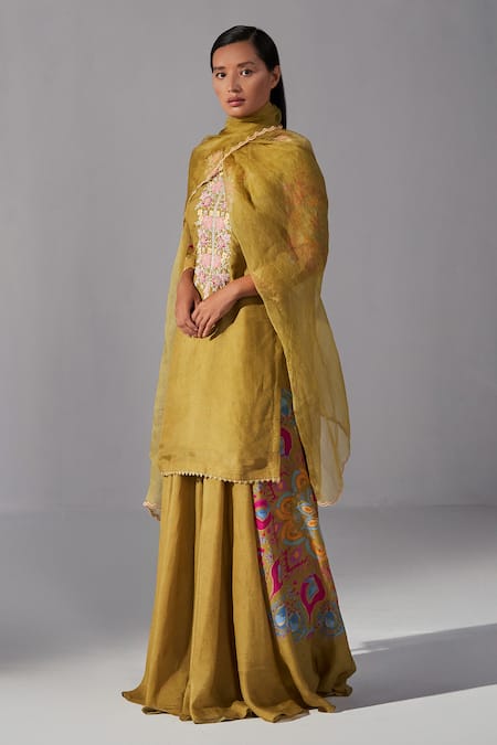 Shop Koashee By Shubitaa Green Silk, Organza Embroidery, Sequins, Beads Floral Placement Print Kurta Set at Aza Fashions Shop_Koashee By Shubitaa_Green Silk, Organza Embroidery, Sequins, Beads Floral Placement Print Kurta Set _at_Aza_Fashions