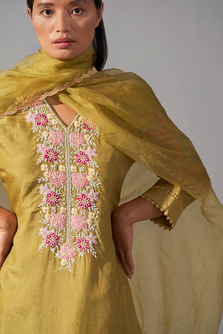 Koashee By Shubitaa Green Silk, Organza Embroidery, Sequins, Beads Floral Placement Print Kurta Set Online at Aza Fashions Koashee By Shubitaa_Green Silk, Organza Embroidery, Sequins, Beads Floral Placement Print Kurta Set _Online_at_Aza_Fashions