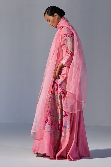 Buy_Koashee By Shubitaa_Pink Silk, Organza Embroidery V-neck Floral Kurta Sharara Set _Online_at_Aza_Fashions