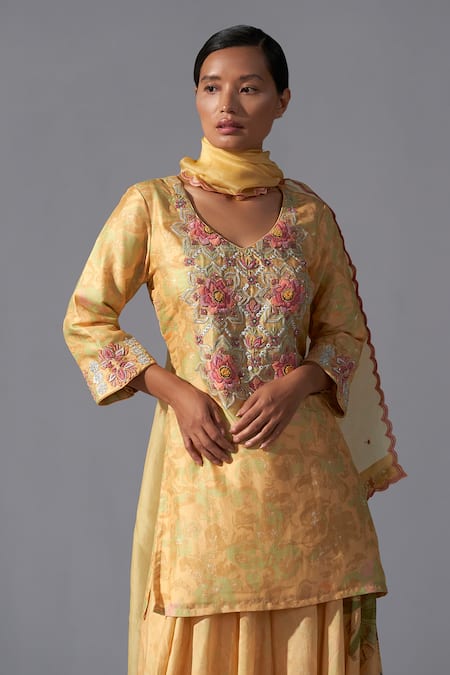 Buy_Koashee By Shubitaa_Yellow Organza, Silk Embroidery V-neck Placed Thread Kurta Sharara Set _Online_at_Aza_Fashions