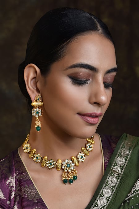 Kundan and sale gold jewellery