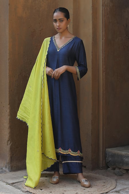 Label Kinjal Modi Neck Emroidered Anarkali Pant Set 