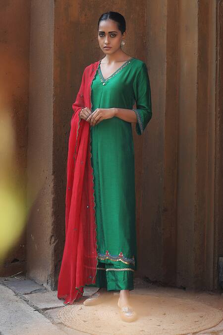 Label Kinjal Modi_Green Chanderi, Silk Beads V-neck Work Anarkali Pant Set _Online_at_Aza_Fashions