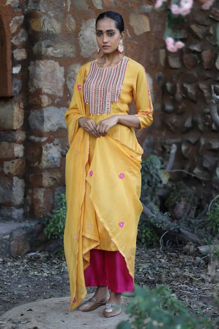 Label Kinjal Modi Mirror Embroidered Kurta Pant Set 