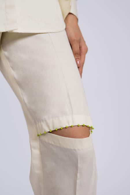 The Dramebaaz CO Off White Cotton Beads, Embroidery Collared Shirt And Pant Set Online at Aza Fashions The Dramebaaz CO_Off White Cotton Beads, Embroidery Collared Shirt And Pant Set _Online_at_Aza_Fashions