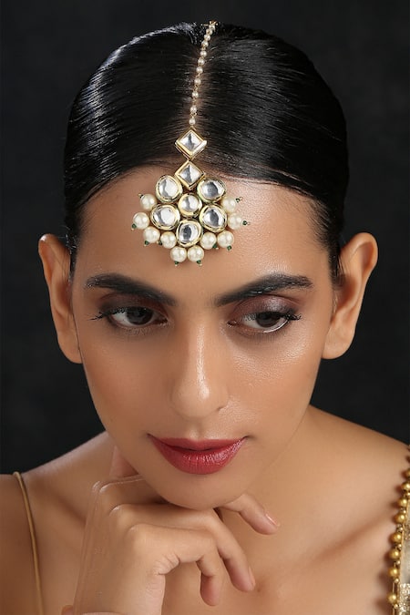 Paisley Pop Floral Kundan Maangtikka 