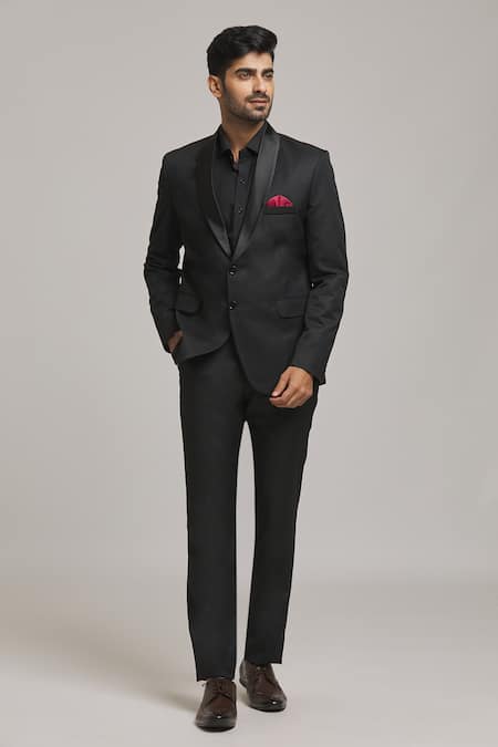 Tuxedo shop style blazer