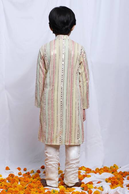 P & S CO Silk Thread Kurta With Pyjama 