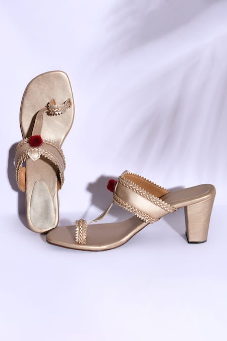 Diah | Kolhapuri Sandals | Ladies Fancy Chappal - Coral Haze