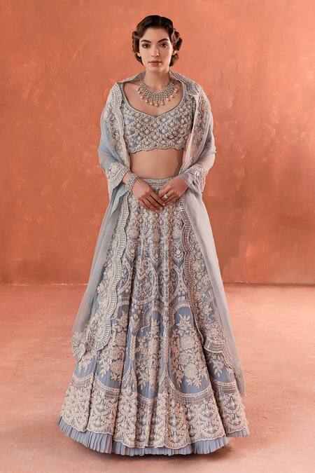 Lightweight Bridal Lehengas For Summer Weddings – Panache Haute Couture