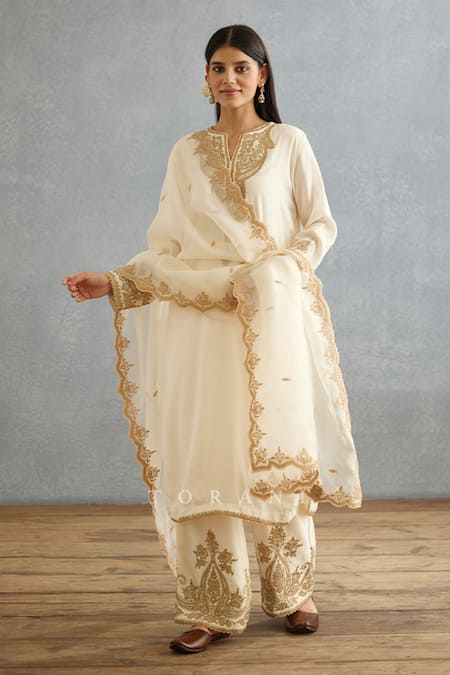 Torani Gul Bano Pushti Dori Embroidered Kurta Set 