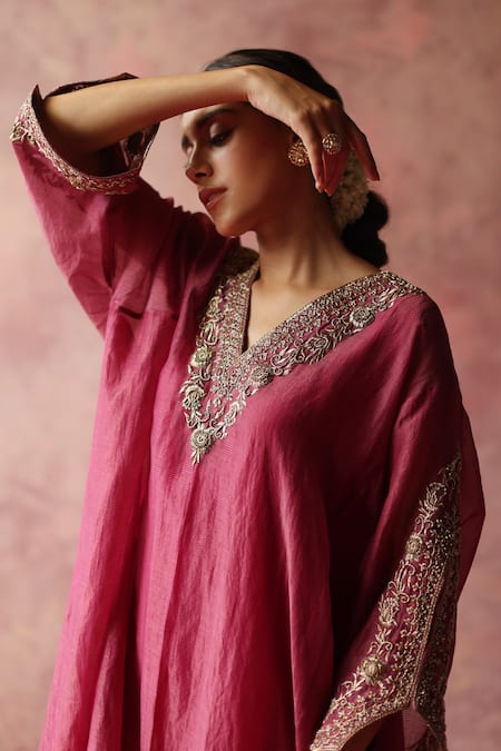 Shop_Begum_Fuchsia Tissue, Satin Embroidery Heer Zardozi Embellished Phiran And Pant Set _Online_at_Aza_Fashions