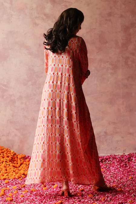 Shop Begum Peach Georgette, Satin Sequins V-neck Inaya Geometric Embroidered Kaftan Dress at Aza Fashions Shop_Begum_Peach Georgette, Satin Sequins V-neck Inaya Geometric Embroidered Kaftan Dress_at_Aza_Fashions