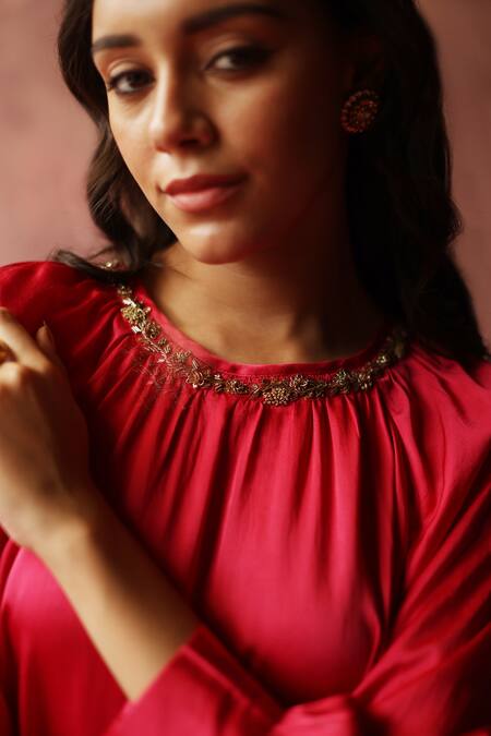 Begum_Fuchsia Satin Zari, Sequins Ishaaira Zardozi Neckline Embroidered Top And Pant Set _Online_at_Aza_Fashions