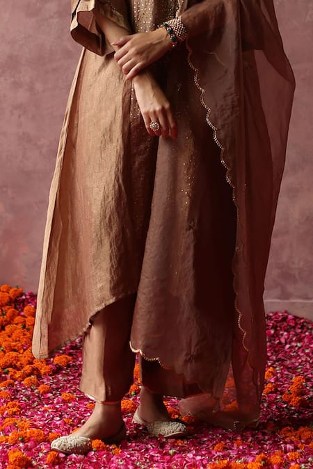 Begum Gold Silk, Satin, Organza Sequins, Gota Patti Paakizah Embroidered Kurta Set Online at Aza Fashions Begum_Gold Silk, Satin, Organza Sequins, Gota Patti Paakizah Embroidered Kurta Set _Online_at_Aza_Fashions