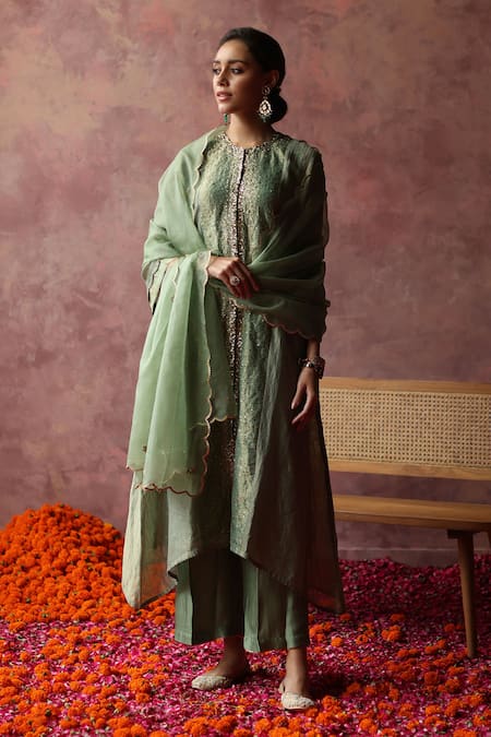 Begum_Green Silk, Satin, Organza Sequins, Gota Patti Paakizah Work Kurta Pant Set _Online_at_Aza_Fashions