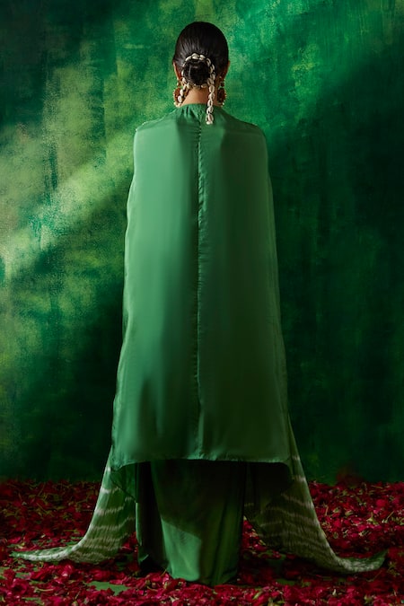 Pink City By Sarika_Green Silk Mirrors Yoke Embroidered Cape And Draped Skirt Set _Online_at_Aza_Fashions