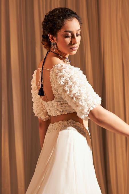 Aakansha Gupta Ivory Organza, Net, Silk Pearls, Sequins, Embroidery Square Floral Lehenga Set at Aza Fashions Aakansha Gupta_Ivory Organza, Net, Silk Pearls, Sequins, Embroidery Square Floral Lehenga Set _at_Aza_Fashions
