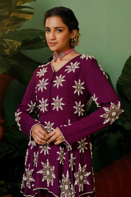 Midushi Bajoria_Purple Georgette Embroidery V-neck Hand Embellished Peplum Kurta Set _Online_at_Aza_Fashions