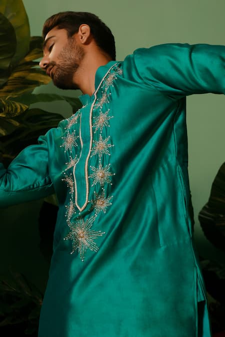 Midushi Bajoria_Green Silk, Chanderi, Cotton Embroidery Star Pattern Kurta With Pant _Online_at_Aza_Fashions